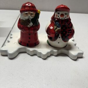 Pfaltzgraff Camp Jingles salt and pepper shakers with tray.  New In Box.